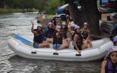 Rafting de reinas en el Valle Grande