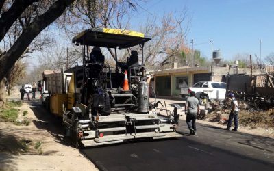 EMIR FÉLIX CUMPLIÓ CON EL ASFALTO DEL BARRIO MARTÍN GÜEMES