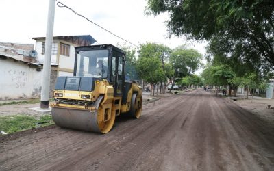 MÁS DE 40 NUEVAS CUADRAS DE ASFALTO PARA EL BARRIO CONSTITUCIÓN