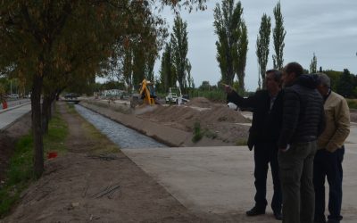 Emir Félix recorrió los avances de la nueva doble vía de la avenida Rawson