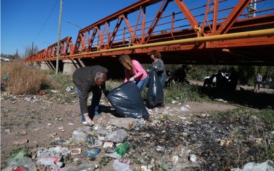 SAN RAFAEL MÁS LIMPIO: JUNTARON MÁS DE 1.200 KILOS DE BASURA DEBAJO DE UNO DE LOS PUENTES DE LA ISLA