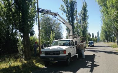 45 NUEVAS LUMINARIAS EN RAMA CAÍDA Y SIGUEN INSTALÁNDOSE LUCES LED
