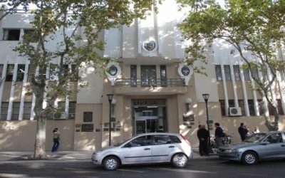 EMPLEADOS MUNICIPALES COBRAN SUS HABERES CON AUMENTO