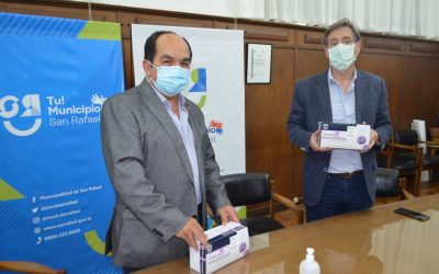 EMIR FÉLIX PRESENTÓ TESTEOS QUE DETECTAN CORONAVIRUS EN 10 MINUTOS Y CONFIRMÓ LA APERTURA DEL TURISMO INTERNO PROVINCIAL