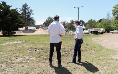 EMIR FÉLIX SUPERVISÓ OBRAS EN EL FUTURO PARQUE DE LOS JÓVENES