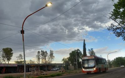 NUEVAS LUCES EN BALLOFFET, VALENTIN ALSINA Y AV. GRANADEROS