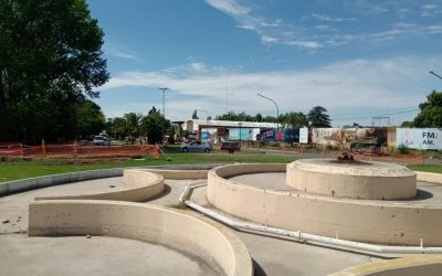 REMODELACIÓN DEL ACCESO ESTE: SE RETIRÓ EL HISTÓRICO MONUMENTO DE LA COPA PARA SU PUESTA EN VALOR