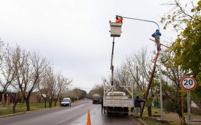 EL MUNICIPIO PUSO EN MARCHA EL PLAN DE LUMINARIAS LED EN PRINCIPALES CALLES Y AVENIDAS DE DISTRITOS