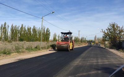 EL MUNICIPIO ASFALTA CALLE CHUBUT