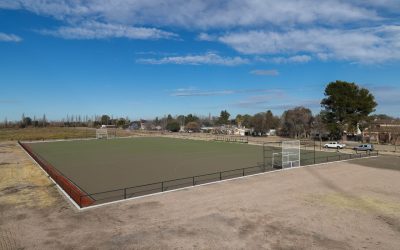 MÁS OBRAS EN MONTE COMÁN: NUEVAS LUCES Y VESTUARIOS EN CANCHA DE HOCKEY