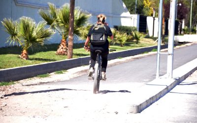 SE RETIRAN OBSTÁCULOS EN LA CICLOVÍA DE CALLE ESTANISLAO SALAS Y EN LAS VEREDAS DE DEAN FUNES