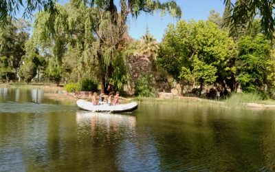 LA ESCUELA MUNICIPAL DE RAFTING “A FULL” EN LA LAGUNA DEL PARQUE MORENO  Y VALLE GRANDE