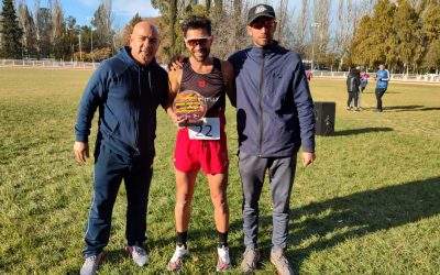 EL MUNICIPIO DISTINGUIÓ A ANTONIO POBLETE DURANTE EL TORNEO DE ATLETISMO «CIUDAD DE SAN RAFAEL»