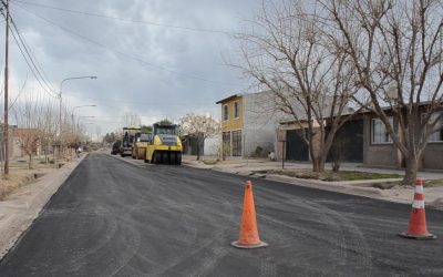 SE PAVIMENTARON CALLES QUE DESCONGESTIONAN EL TRÁNSITO DE AVENIDA ALBERDI