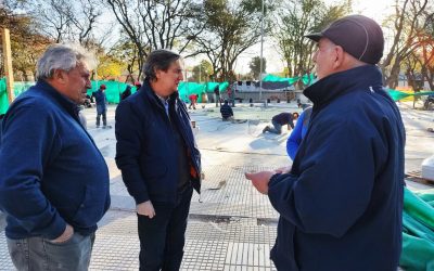 EMIR FÉLIX RECORRIÓ LA PLAZA INDEPENDENCIA Y CONFIRMÓ QUE SE INAUGURA EL PRÓXIMO SÁBADO