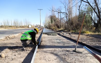 CICLISTAS MÁS SEGUROS: SE CONSTRUYE BICISENDA SOBRE AVENIDA LOS SAUCES