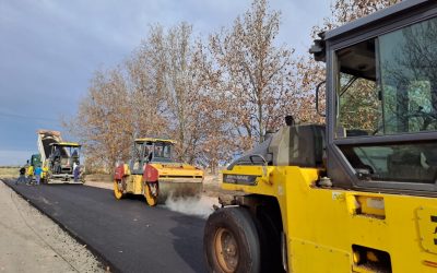 COMENZÓ EL ASFALTO DE LA AVENIDA CENTRAL DEL PARQUE NORTE
