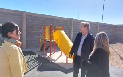 EMIR FÉLIX RECORRIÓ EL NUEVO JARDÍN DE CAPITÁN MONTOYA Y CONFIRMÓ QUE SE INAUGURA EL MARTES