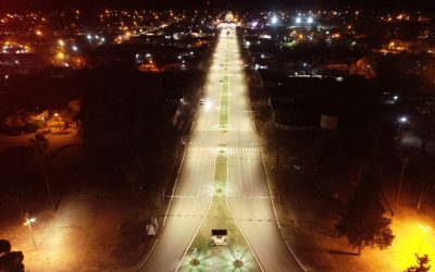 ASÍ SE VE EL ACCESO A MONTE COMÁN Y LA AVENIDA MENDOZA CON SUS NUEVAS LUCES LED