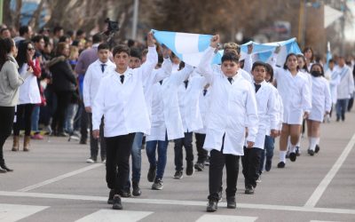 UNA MULTITUD VOLVIÓ A DISFRUTAR DEL TRADICIONAL DESFILE DE MONTE COMÁN