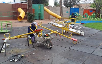 AVANZA LA RENOVACIÓN INTEGRAL DE JUEGOS Y SANITARIOS EN EL PARQUE DE LOS NIÑOS