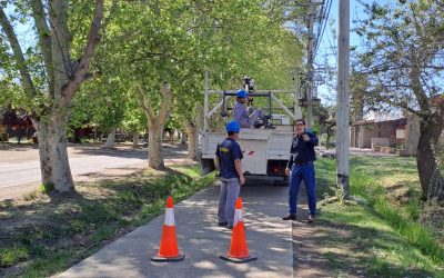SE INSTALAN 100 NUEVAS LUCES LED SOBRE EL ACCESO OESTE A SAN RAFAEL Y LA CICLOVÍA