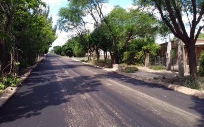 SE ASFALTAN MÁS CALLES EN EL DISTRITO LA LLAVE