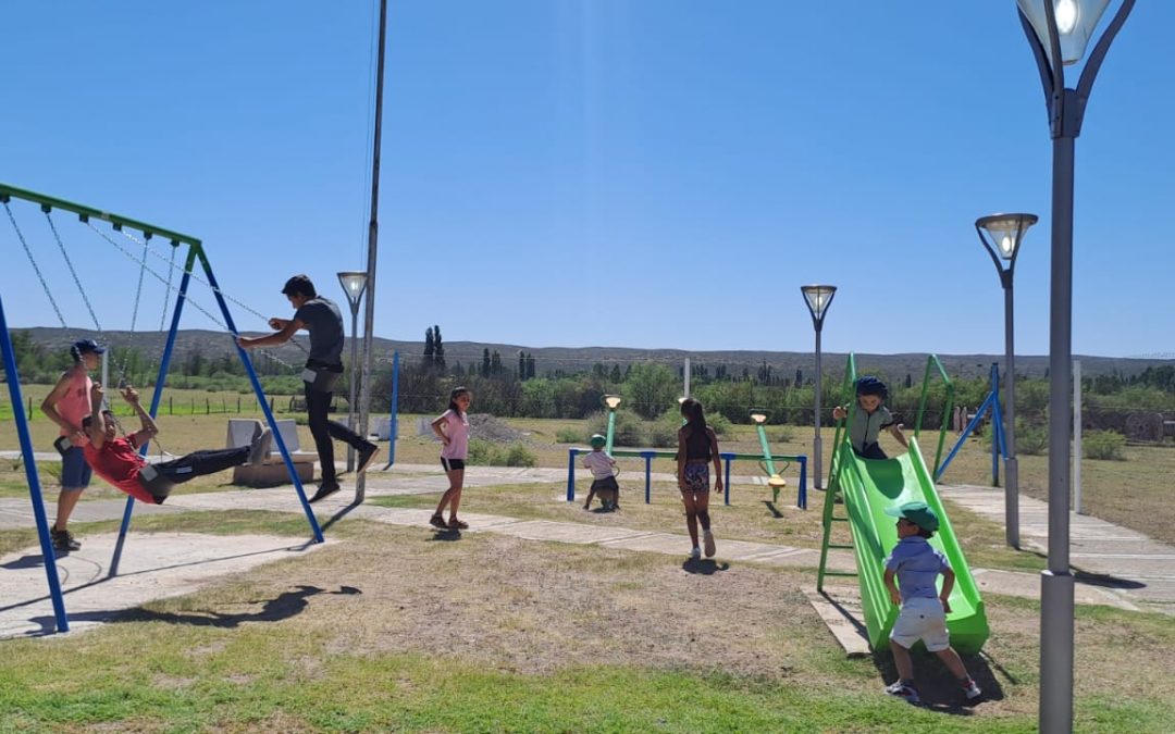 MALVINAS SUR CUENTA CON UN ESPACIO DE JUEGOS Y RECREACIÓN PARA LA COMUNIDAD