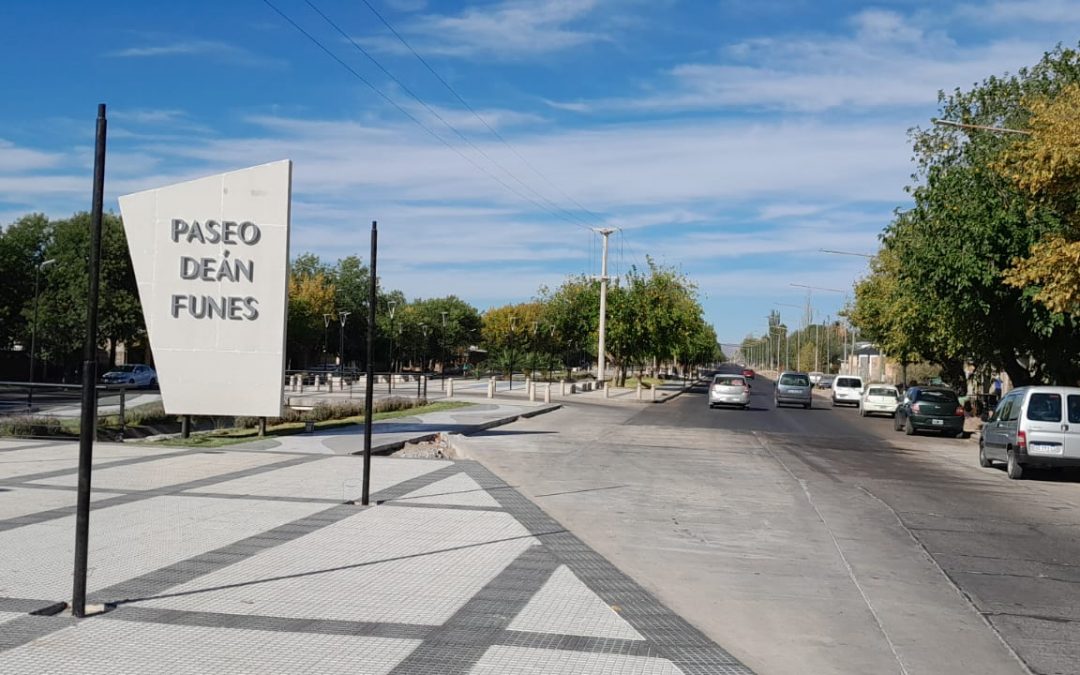 QUEDÓ ASFALTADA DEAN FUNES FRENTE AL PASEO Y AHORA SE VIENE EL Bº DOCENTE