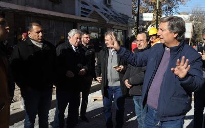 LA CALLE AVELLANEDA SE HABILITA AL TRÁNSITO ANTES DEL DÍA DEL PADRE: FÉLIX RECORRIÓ LA OBRA Y HABLÓ CON COMERCIANTES