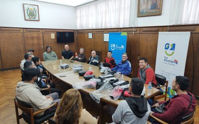 APOYO MUNICIPAL AL DEPORTE: SE ENTREGÓ MATERIAL PARA 12 ESCUELAS DE BOX