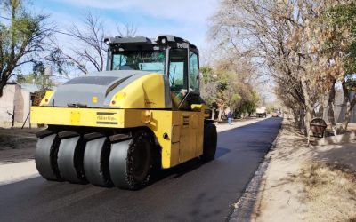 EL PLAN DE ASFALTO SIGUE AVANZANDO Y LLEGÓ A CAPITÁN MONTOYA