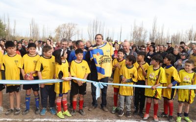 EL MUNICIPIO, DIRIGENTES Y VECINOS INAUGURARON EL NUEVO PREDIO DEL CLUB DE LOS CLAVELES