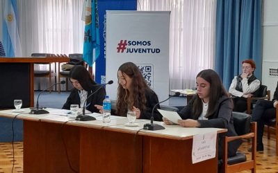 MÁS DE 40 ALUMNOS SANRAFAELINOS PARTICIPARON DEL CERTAMEN “JUVENTUD DEBATE”