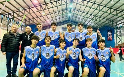 REAL DEL PADRE SE CONSAGRÓ CAMPEÓN PROVINCIAL DE BÁSQUET Y OMAR FÉLIX PARTICIPÓ DE LA PREMIACIÓN