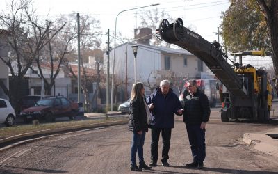 PLAN DE ASFALTO: OMAR FÉLIX RECORRIÓ LA OBRA EN AVENIDA ZAPATA Y ANTICIPÓ NUEVAS INVERSIONES