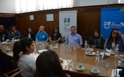 OMAR FÉLIX RECIBIÓ A OPERADORES TURÍSTICOS DE PERÚ Y PANAMÁ QUE RECORREN SAN RAFAEL