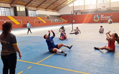 LA SELECCIÓN DE VOLEY ADAPTADO DE VISITA EN SAN RAFAEL