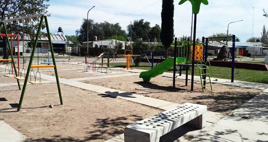 JAIME PRATS: MEJORAS EN LA PLAZA, AGUA POTABLE, GARITAS Y CARTELERÍA DE INGRESO
