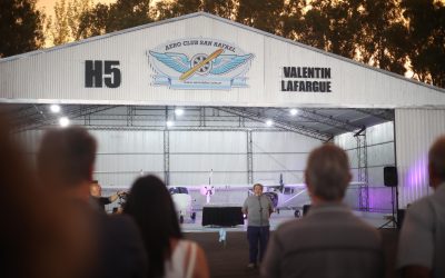 EN MEDIO DEL COMBATE CONTRA EL GRANIZO, FÉLIX Y EL AEROCLUB INAUGURARON NUEVO HANGAR Y PISTA DE MANIOBRAS