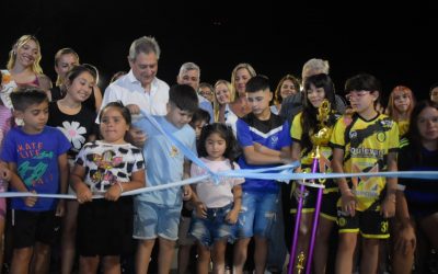 ACOMPAÑADO DE UNA MULTITUD DE VECINOS, OMAR FÉLIX INAUGURÓ EL NUEVO CORREDOR CHACABUCO