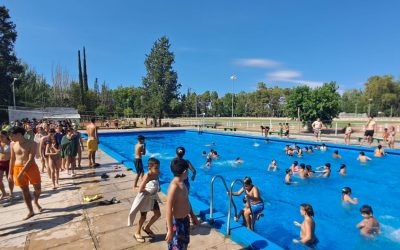 MILES DE CHICOS SANRAFAELINOS YA DISFRUTAN LAS COLONIAS DE VERANO MUNICIPALES