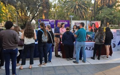 NUTRIDA CONVOCATORIA DE JÓVENES EN PLAZA SAN MARTÍN PARA LA EXPO OFERTA EDUCATIVA
