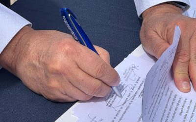OMAR FÉLIX FIRMÓ UN CONVENIO PARA AVANZAR CON LAS CLOACAS EN LA ZONA NORTE