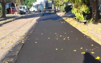 BARRIOS BUFANO Y VILLA LAREDO: VECINOS FELICES CON LA LLEGADA DEL PLAN DE ASFALTO