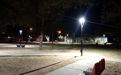 LA PLAZA DEL BARRIO SARDI SE ILUMINA CON TECNOLOGÍA LED