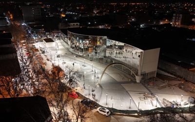 ASÍ SE VE DE NOCHE: SE REALIZAN PRUEBAS LUMÍNICAS EN LA EX TERMINAL Y SUS ALREDEDORES