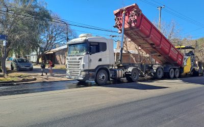 YA SE ASFALTA EL CORREDOR URQUIZA/COMODORO PI ENTRE GENERAL PAZ E ITALIA