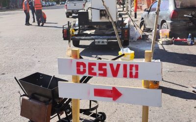 SE TRABAJA EN LA DEMARCACIÓN DE SENDAS PEATONALES Y DARSENAS DE ESTACIONAMIENTO EN EL CENTRO