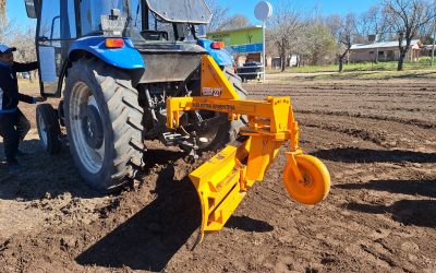 LA DIRECCIÓN DE DISTRITOS SUMA HERRAMIENTAS PARA EL MANTENIMIENTO DE CALLES Y CAMINOS DE SUELO NATURAL